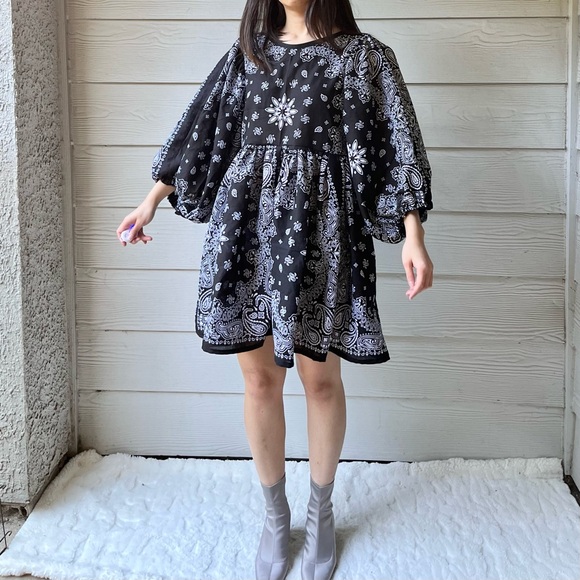 Made To Order | Handmade Bandana Dress -Black-Puff Sleeves - Picture 11 of 15